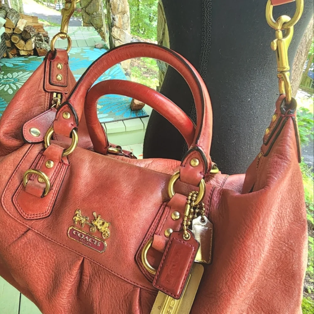 Authentic COACH Large SatchelY